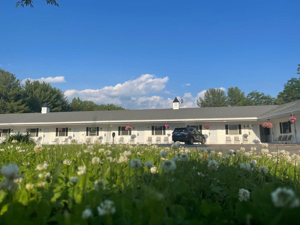 Colonial Motel นอร์ทคอนเวย์ ภายนอก รูปภาพ
