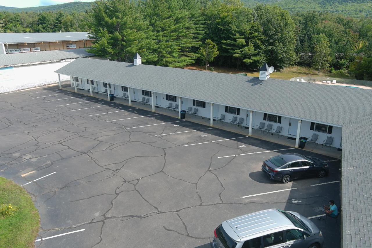 Colonial Motel นอร์ทคอนเวย์ ภายนอก รูปภาพ