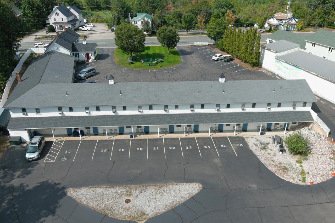Colonial Motel นอร์ทคอนเวย์ ภายนอก รูปภาพ
