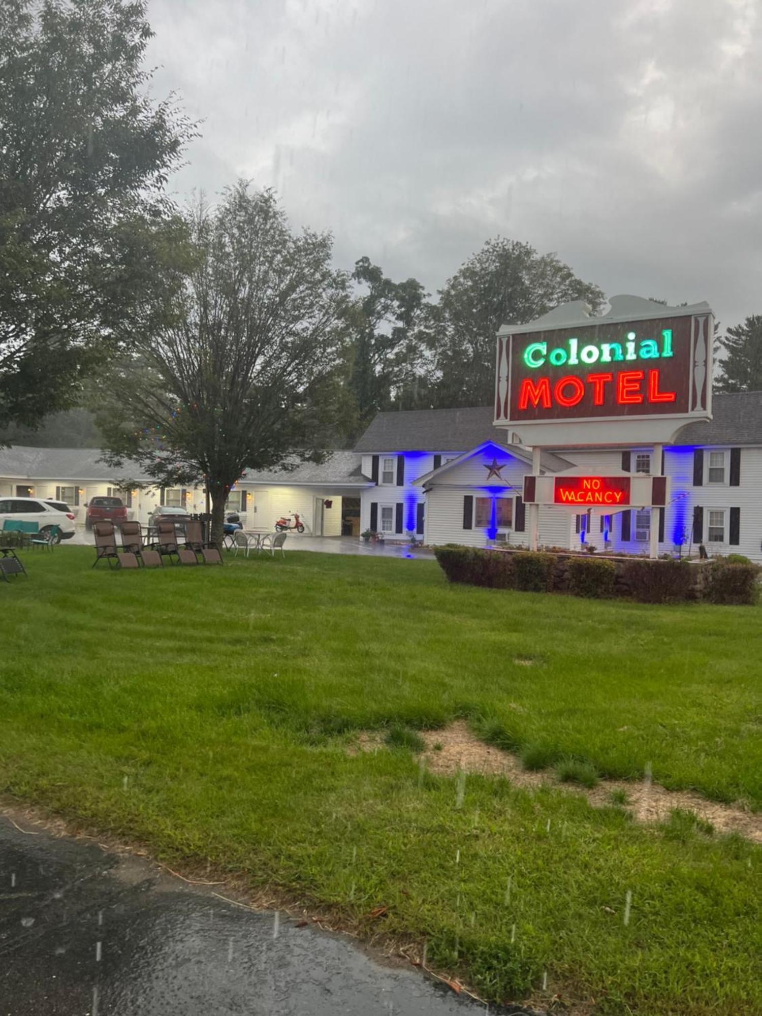 Colonial Motel นอร์ทคอนเวย์ ภายนอก รูปภาพ