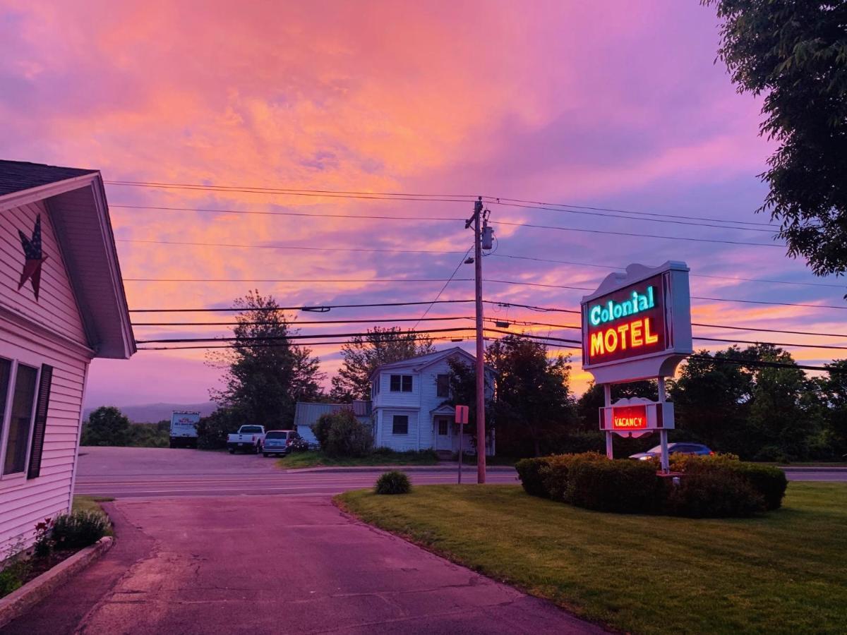 Colonial Motel นอร์ทคอนเวย์ ภายนอก รูปภาพ